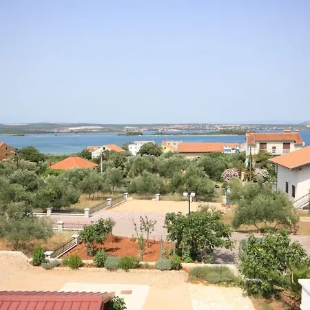 With A Parking Space Kraj, Pasman - 8259 Apartmán *