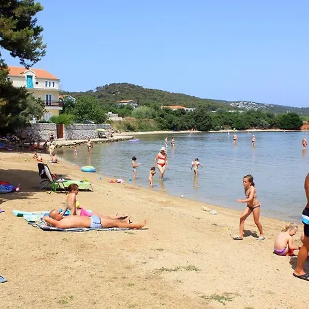 With A Parking Space Kraj, Pasman - 8259 * Ugrinici